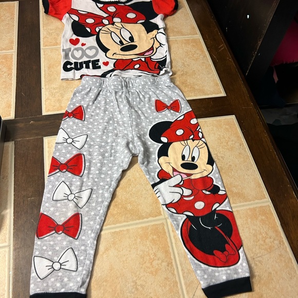 Disney Minnie Mouse bows Pajama Set Girls Size 4T - Picture 3 of 5